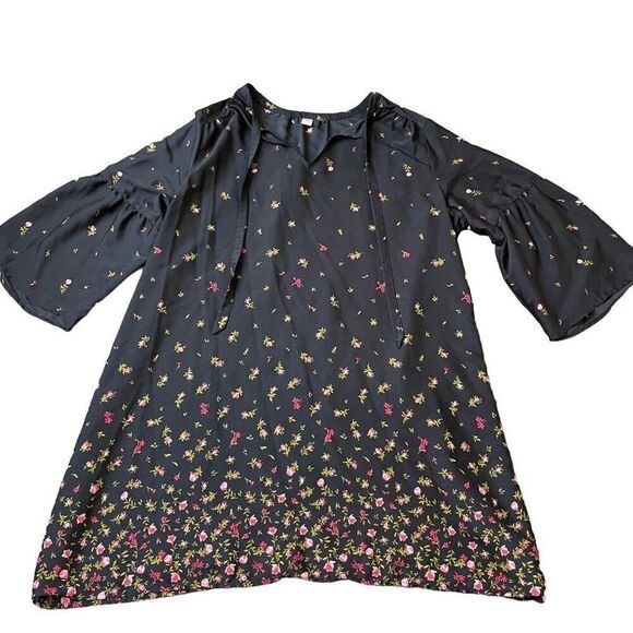 Old Navy Women's Blouse XXL Black Floral Roses Red Elbow Sleeves Lightweight Flo - Picture 1 of 12